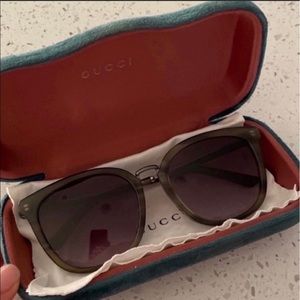 Sunglasses GUCCI